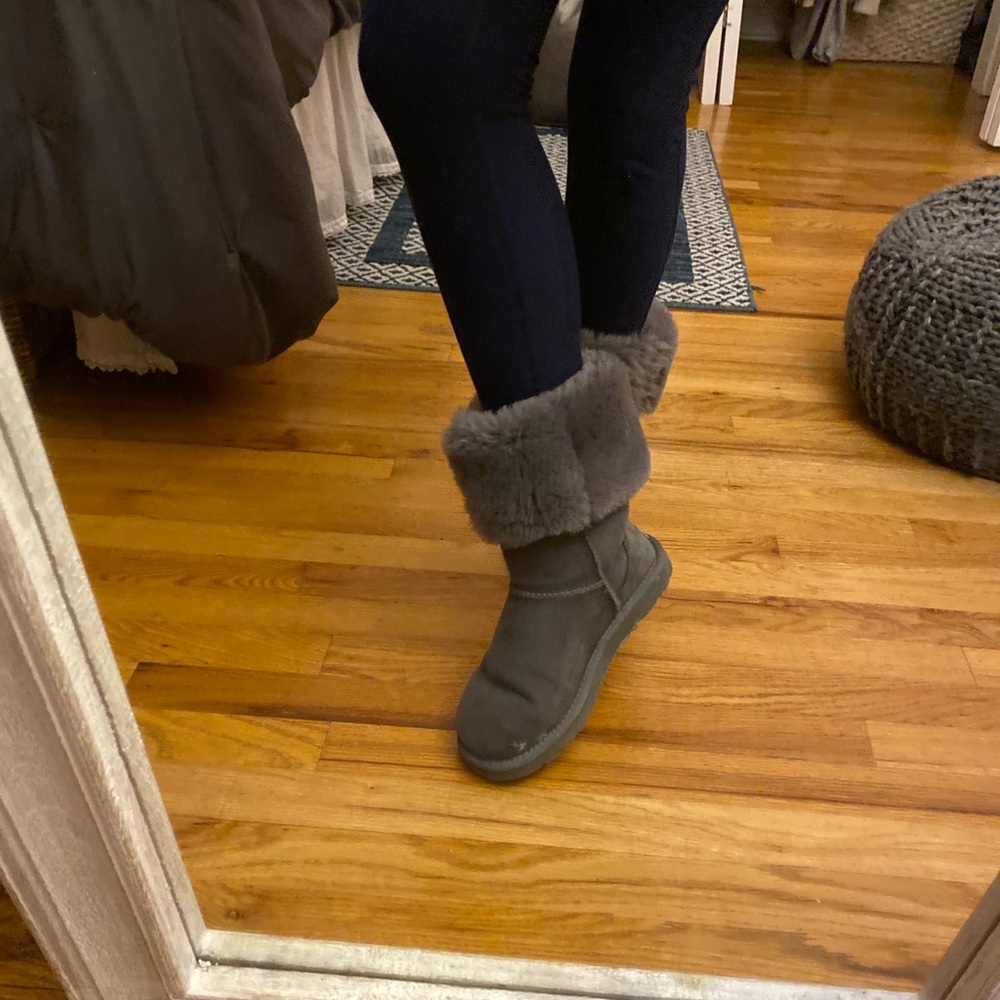 Classic Ugg Australia Tall Boots in Gray